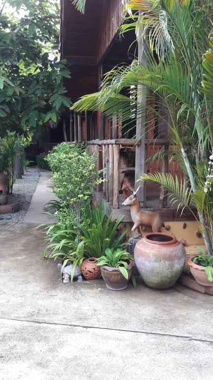 J&J Guesthouse Sukhothai Dış mekan fotoğraf